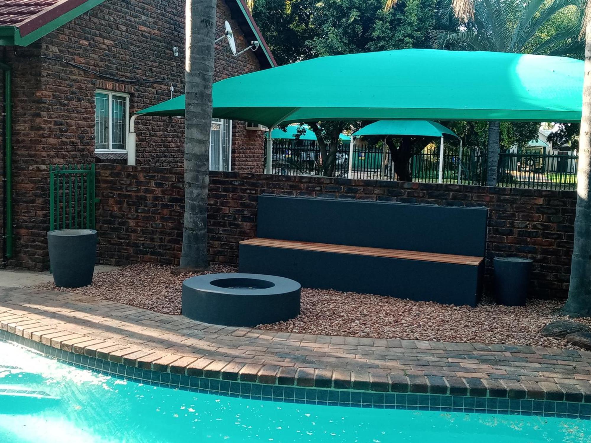 De La Rose Guesthouse Lephalale Exterior foto