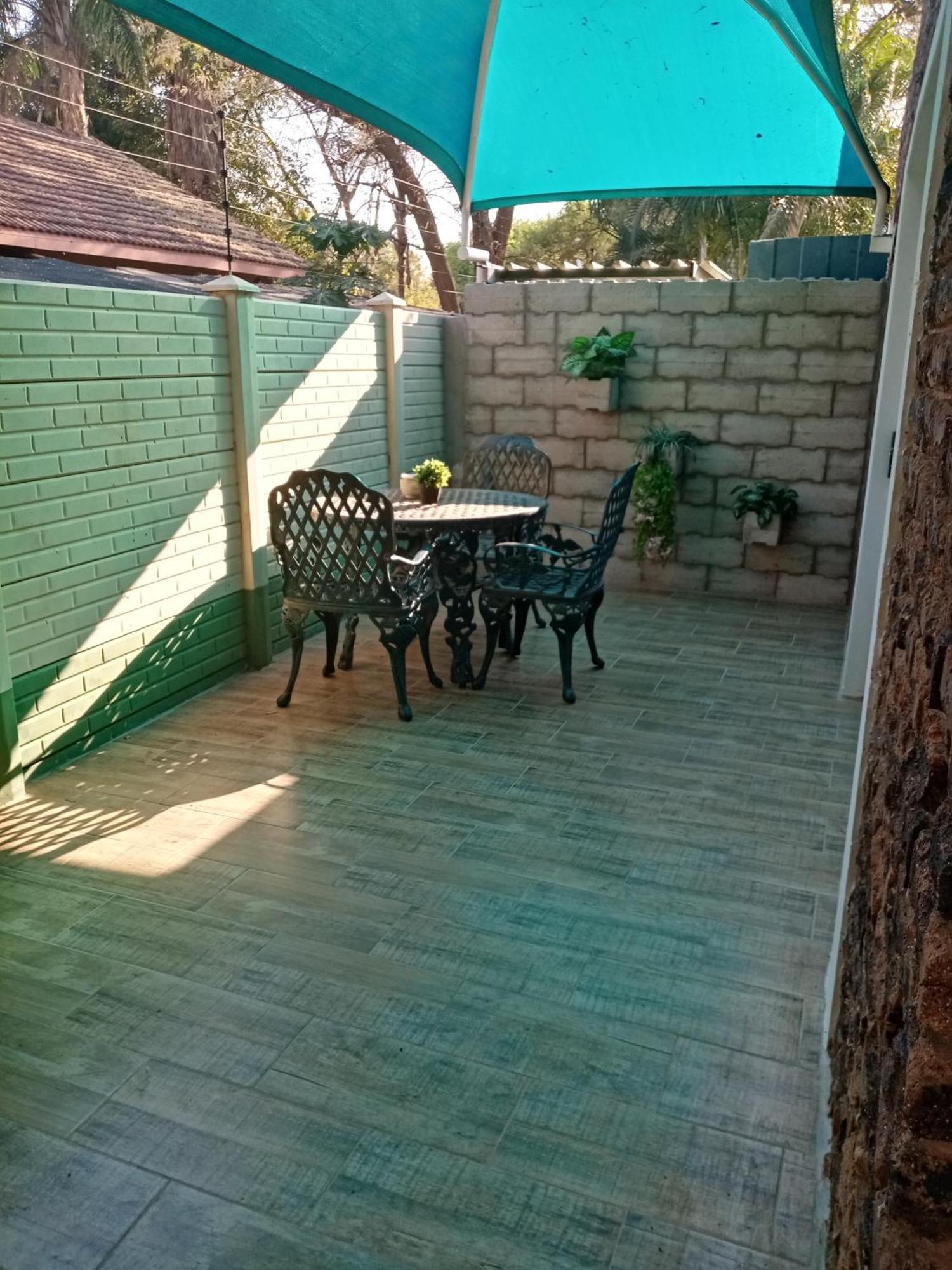 De La Rose Guesthouse Lephalale Exterior foto